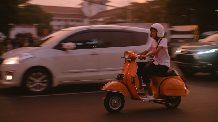 Scooter veya Otomobil mi?